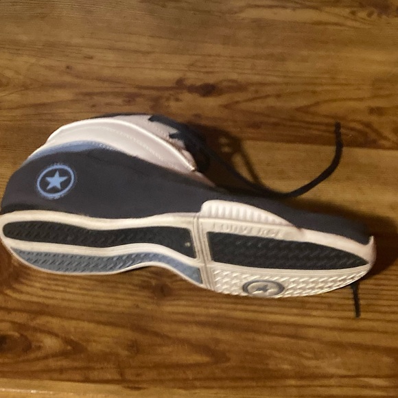 CONVERSE MENS HIGH TOP SHOE SIZE 9.5 - Picture 3 of 5